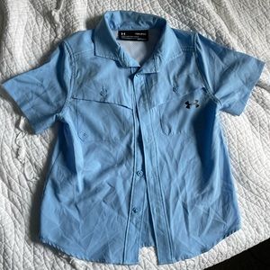 Boys Under Armour Button Down Short Sleeves.